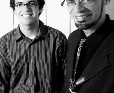 Duo instrumental presta homenagem a Debussy na Biblioteca Pública