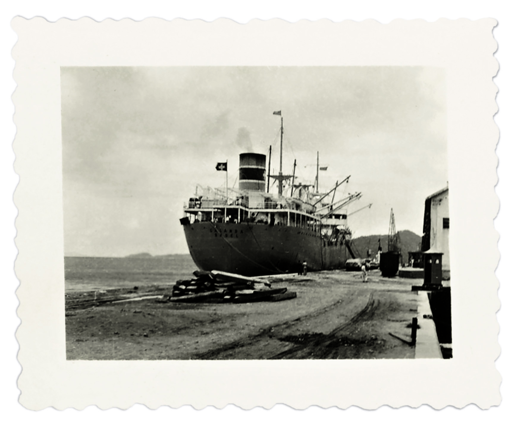 Fotografia do cais do Porto de Paranaguá, atribuída ao artista