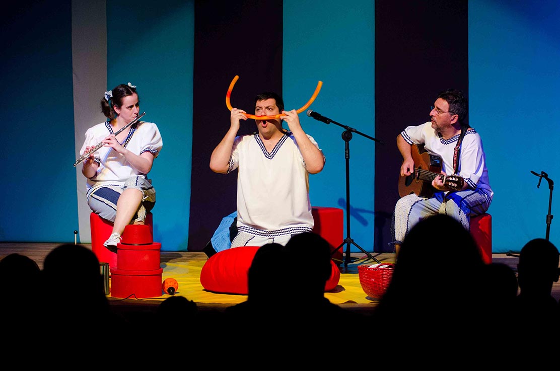 Aventuras Musicais apresenta o espetáculo “Histórias que o vento contou”