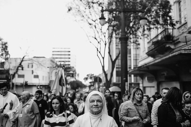 Cliques em Curitiba - Mariana Alves