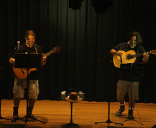 Cante com livros