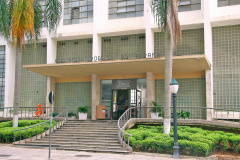 Fachada da Biblioteca Pública do Paraná