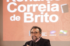 “A medicina me alimenta diariamente”