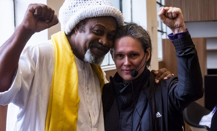 Estante Afro — Maria Águeda