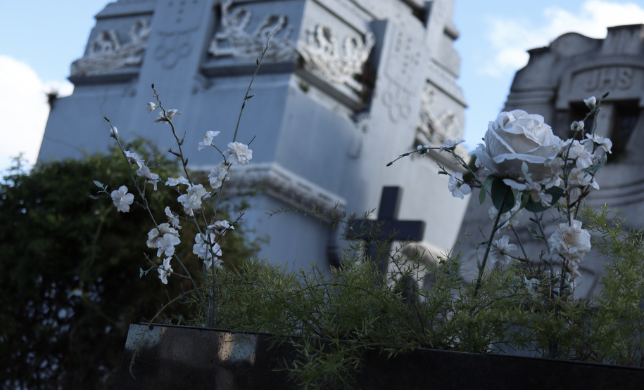 Ao eterno, ao efêmero 09