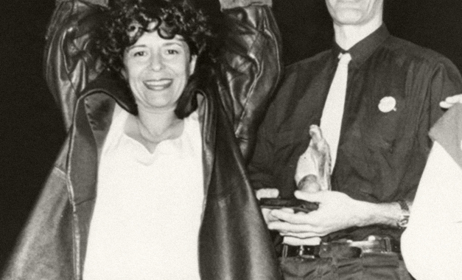 Alice Ruiz com Caio Fernando de Abreu, recebendo o Jabuti de Poesia de 1989