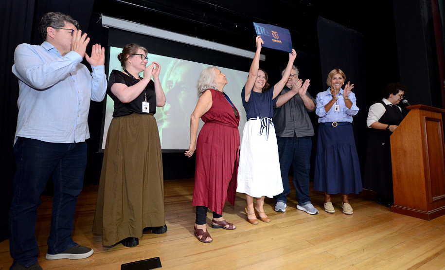 Alice Ruiz é homenageada na Biblioteca Pública do Paraná