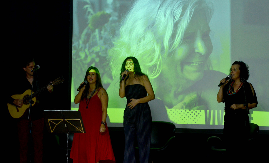 Alice Ruiz é homenageada na Biblioteca Pública do Paraná