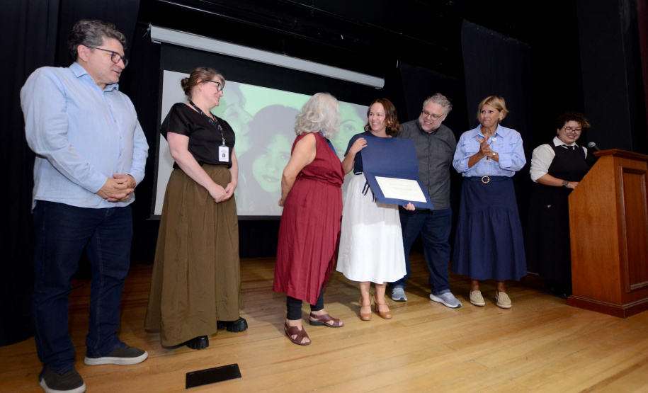 Alice Ruiz é homenageada na Biblioteca Pública do Paraná