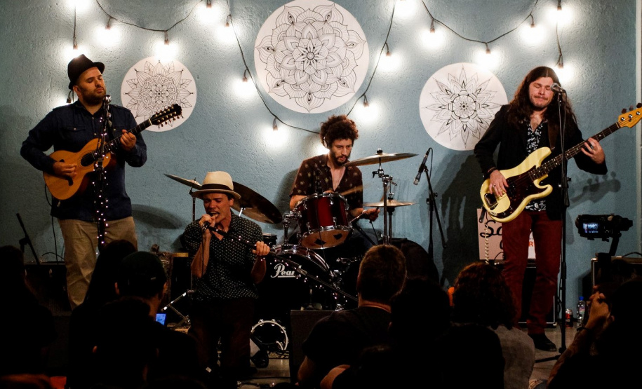 flibi25_charme Banda Charme Chulo