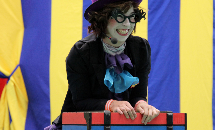 A TripCirco reúne artistas que têm em comum o interesse pela pesquisa e pelo desenvolvimento de técnicas circenses