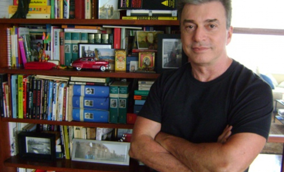 Edney Silvestre participa de bate-papo na BPP.