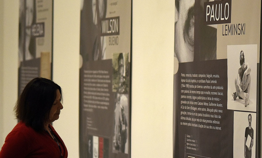 Exposição Palavras do Paraná Mario Lobo